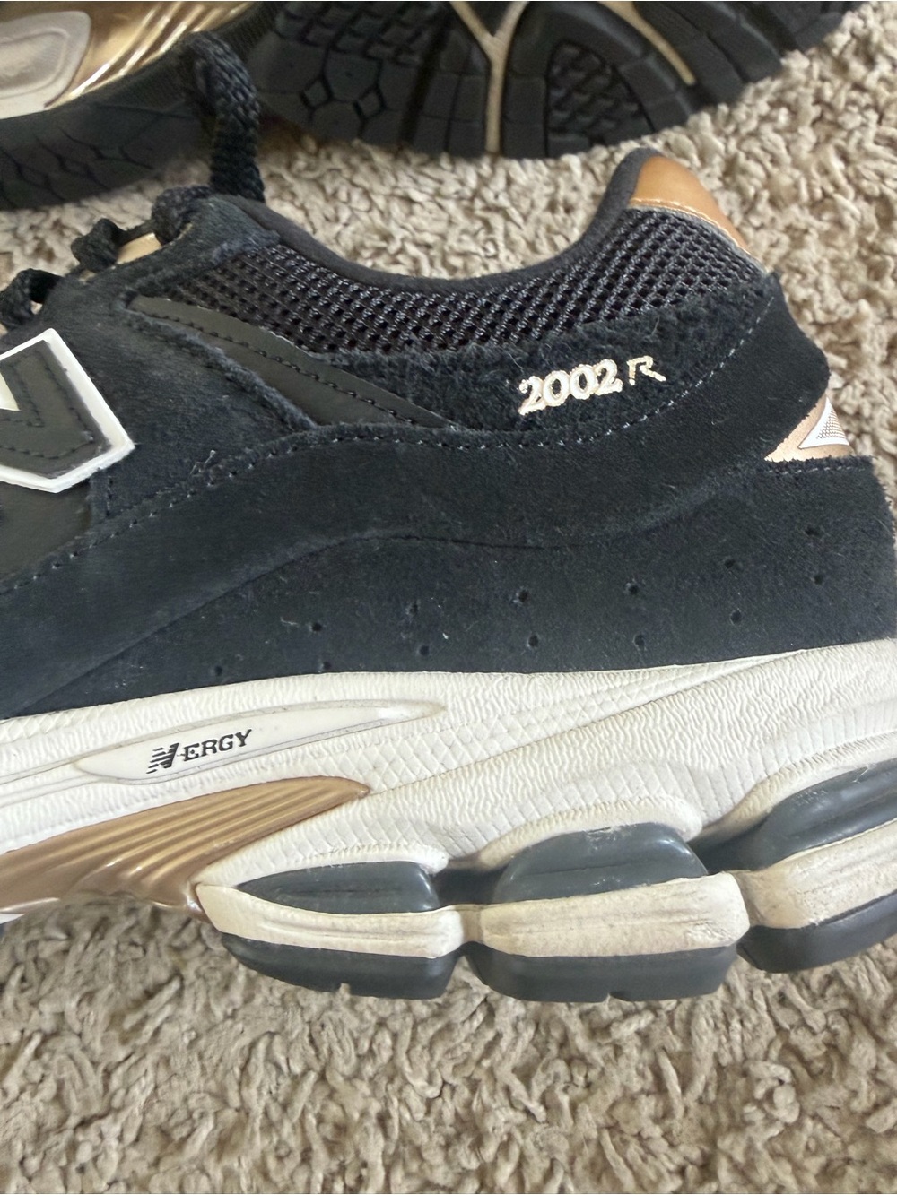 New Balance 2002R Foot Locker 50th Anniversary Black Gold M2002RFX Size 11.5 - Picture 5 of 8